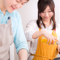 二人で料理しても楽しめるような自由な空間にするリフォームとは